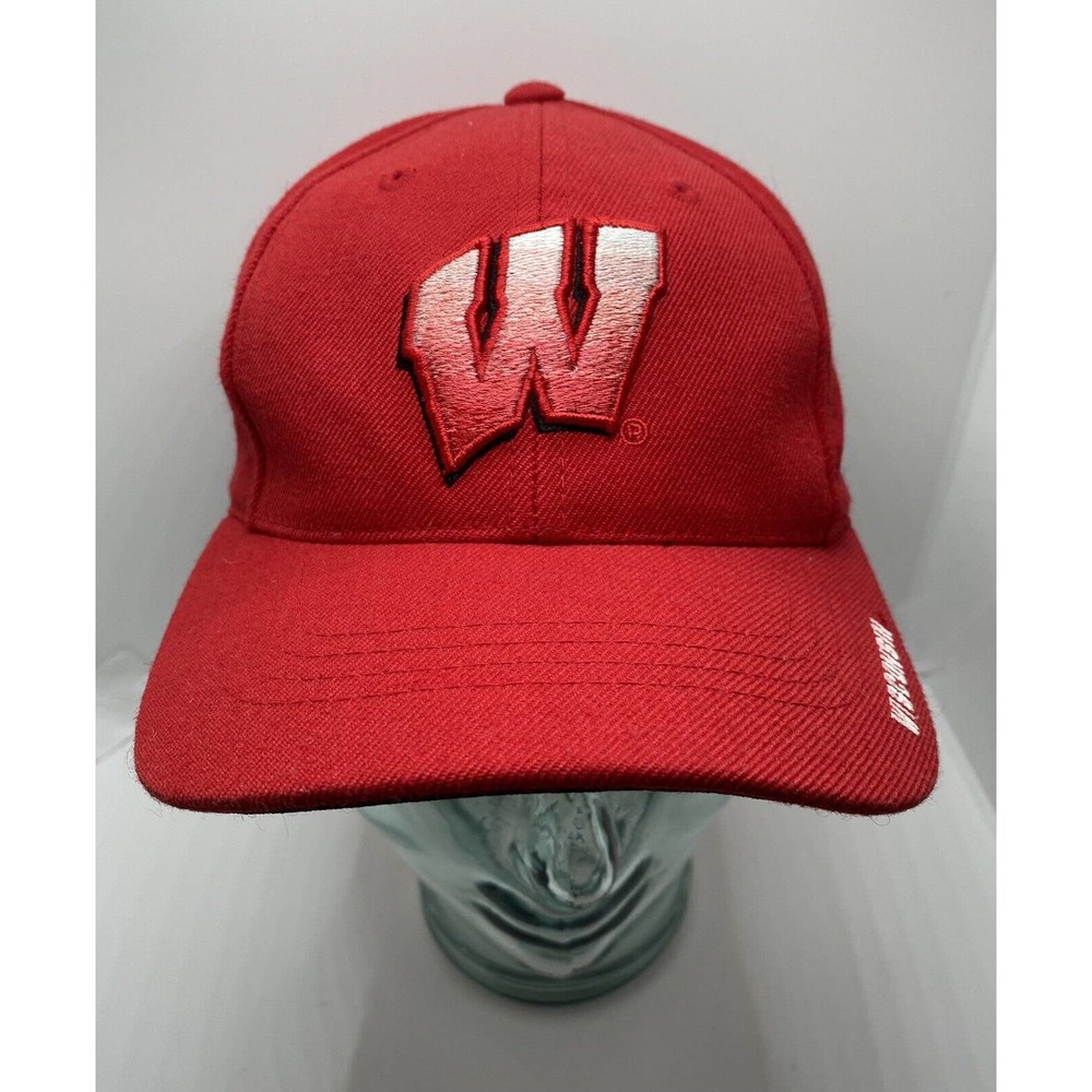 Wisconsin Badgers NCAA Red Baseball Hat Cap Puma Adjustable Hook&Loop Wool EUC